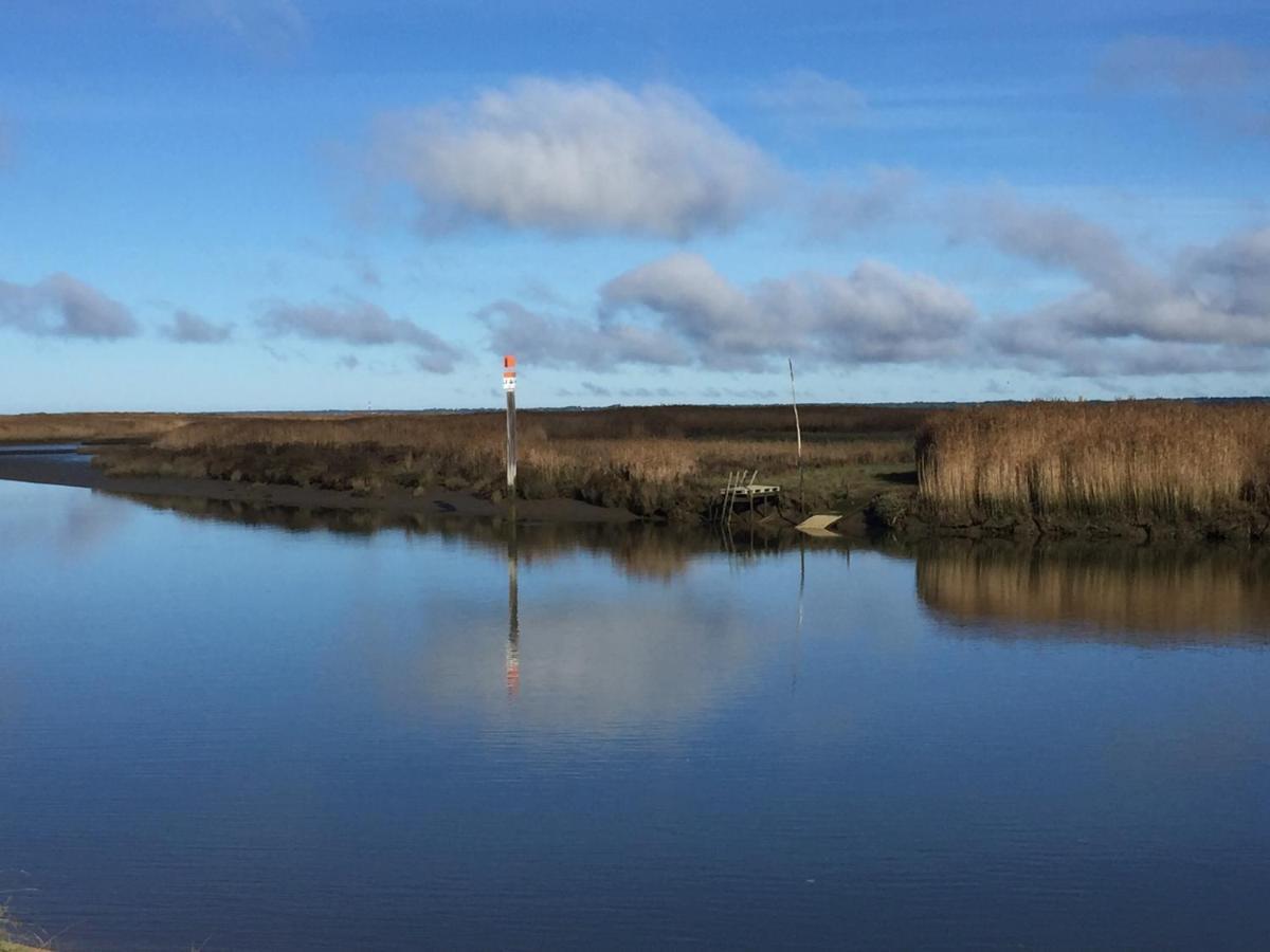 Les Du Bassin D'arcachon: Luxe With Gourmet Breakfast Guest house