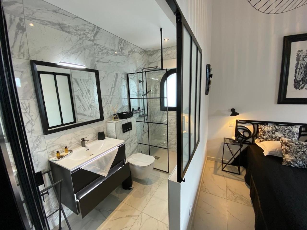 Guest house Les Du Bassin D'arcachon: Luxe With Gourmet Breakfast Gujan-Mestras